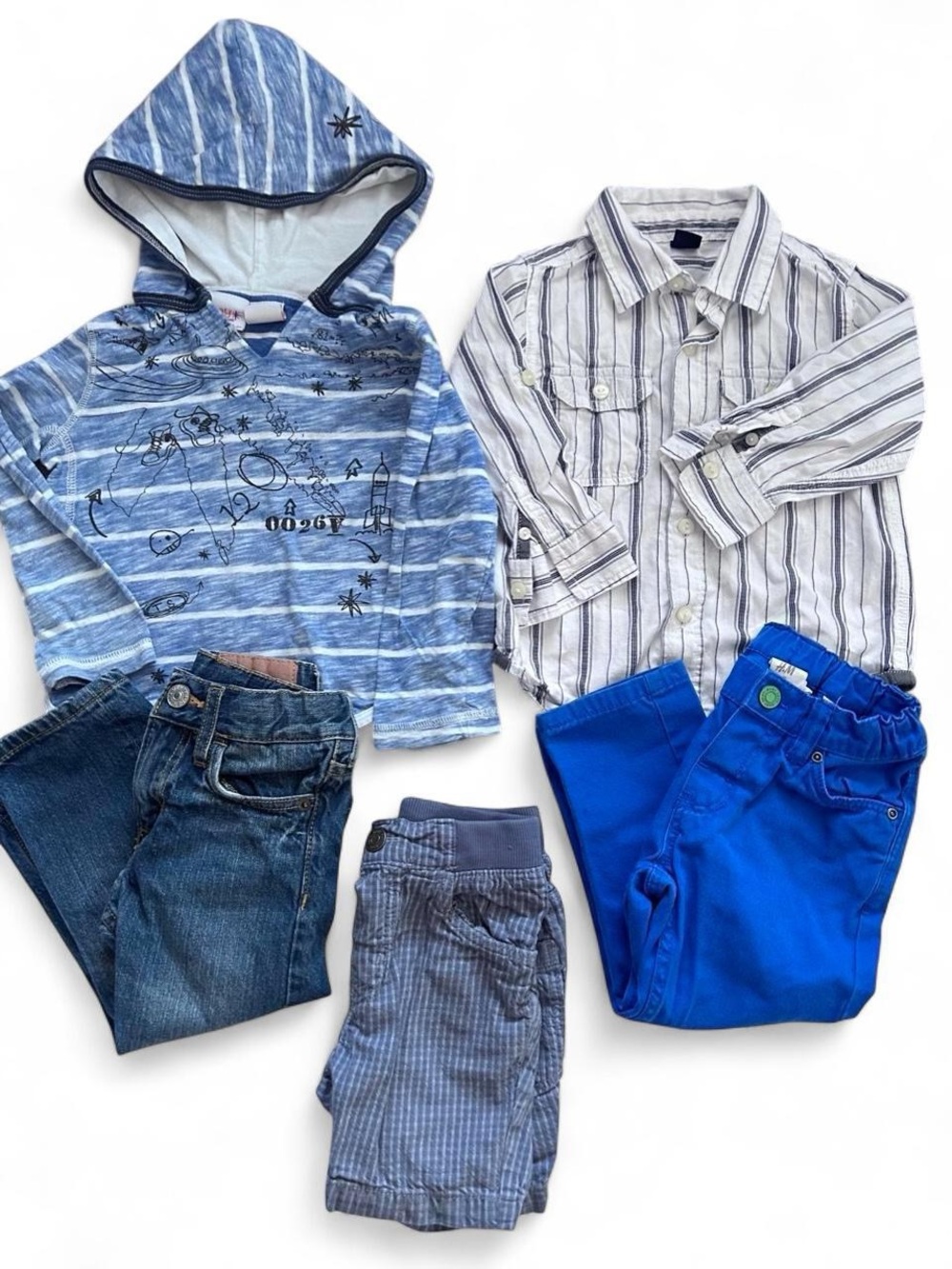 Boys size 18-24 bundle of pants, long sleeved shirts, shorts. Baby Gap, H&M